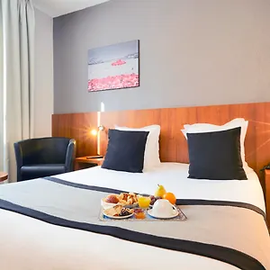 Kyriad Centre Paradis-prefecture Hotel