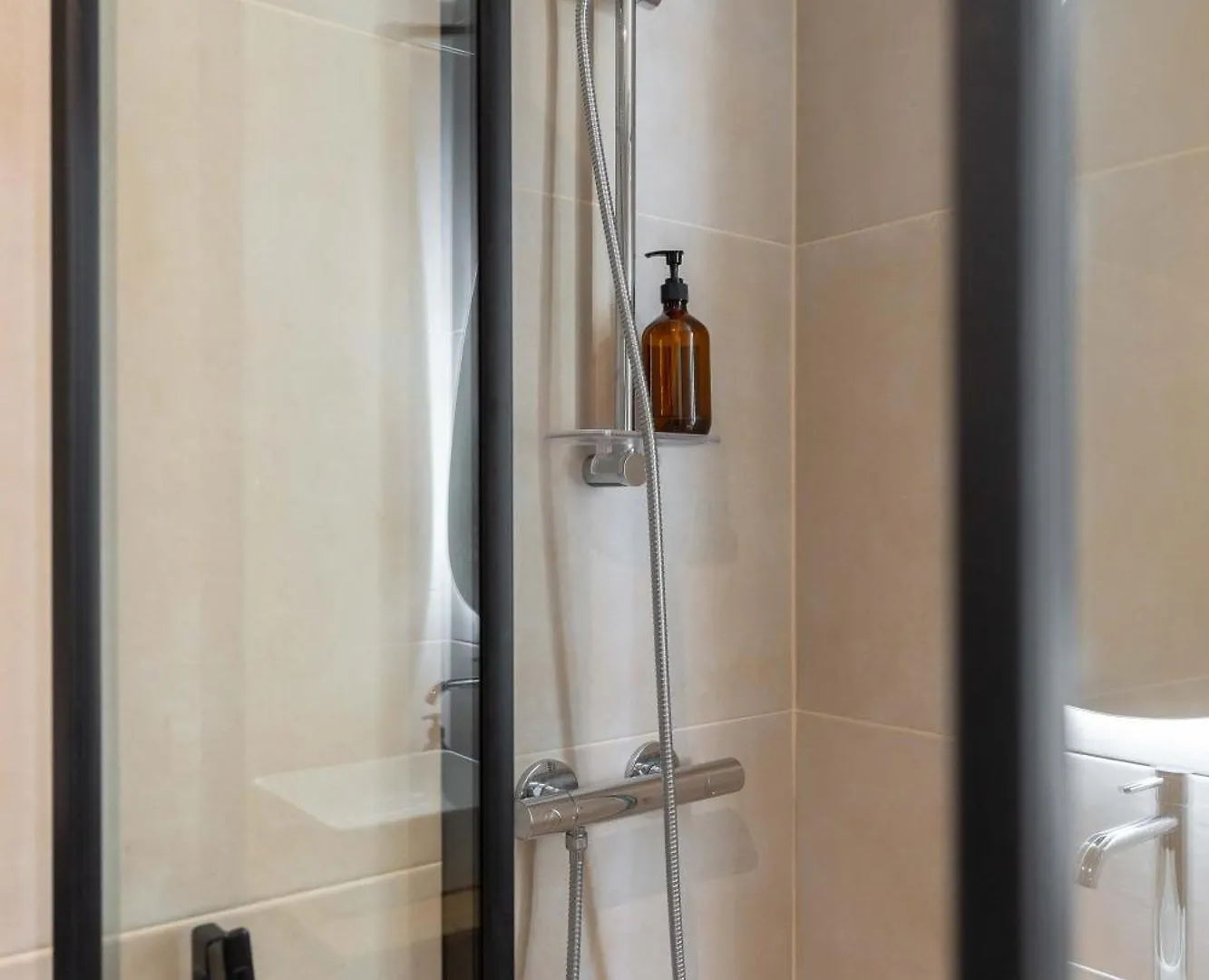 Apartment Sweet Cocoon In A City Center Marseille